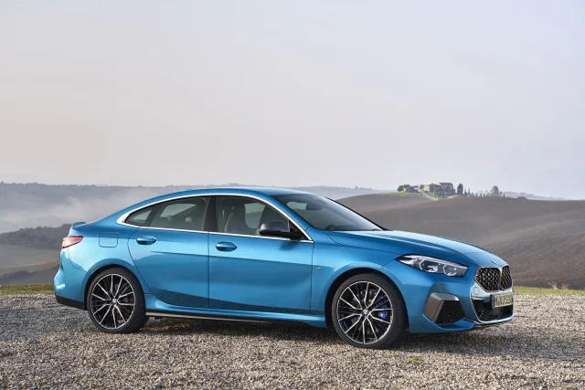 BMW 2.0D MT 218d Gran Coupe — 12