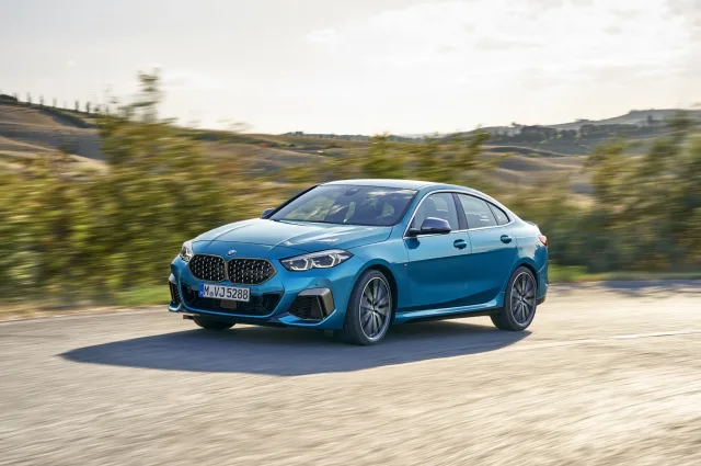 BMW 2.0D MT 218d Gran Coupe — 13