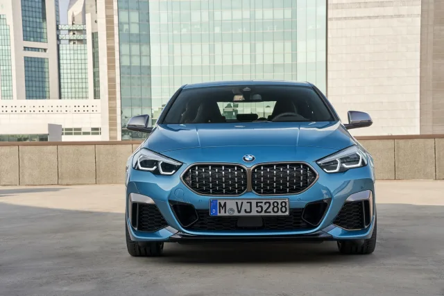 BMW 2.0D MT 218d Gran Coupe — 17