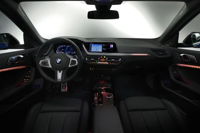 BMW 2.0D MT 218d Gran Coupe — 22