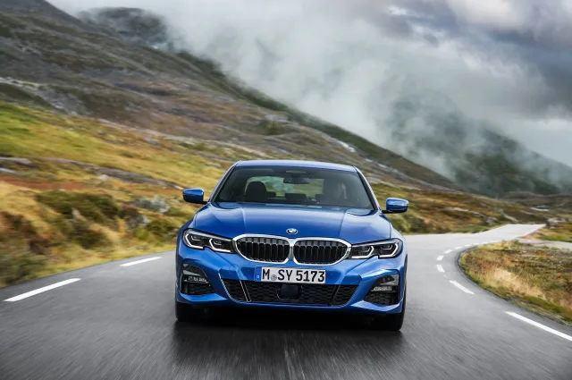 BMW 3 Series седан — 8
