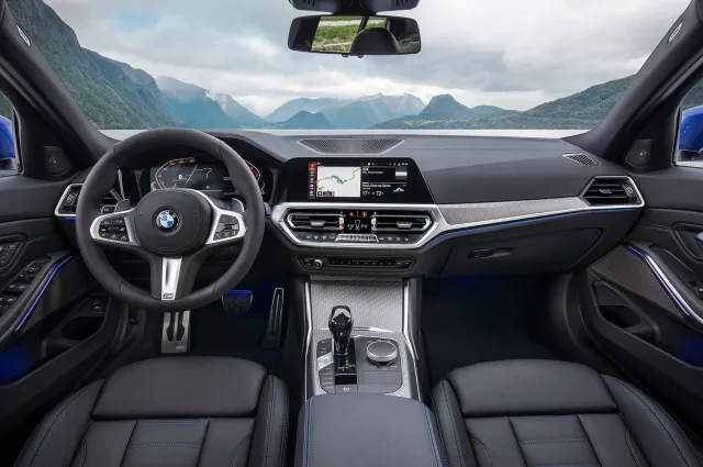 BMW 3 Series седан — 21