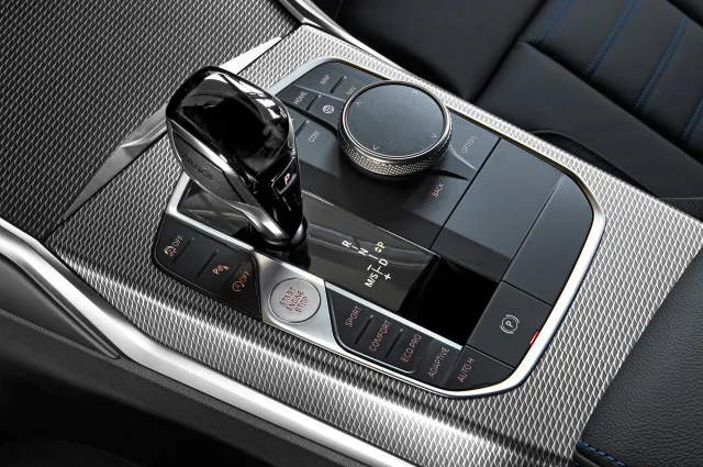 BMW 3 Series седан — 24