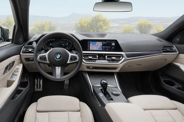 BMW 2.0D AT 320d xDrive Touring — 14
