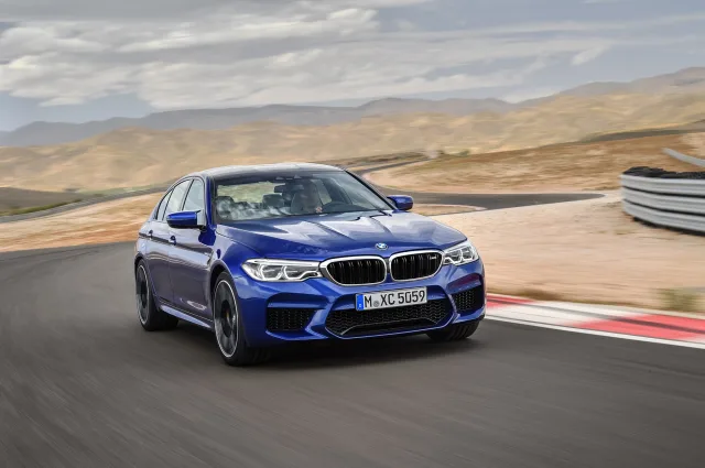 BMW M5 F90 (БМВ М5) седан — 8