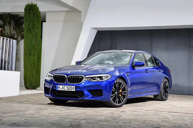 BMW M5 F90 (БМВ М5) седан — 12