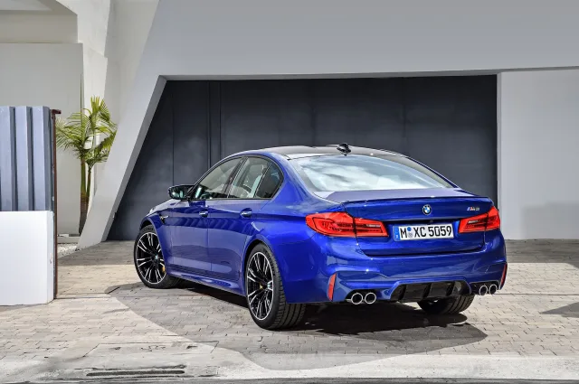 BMW M5 F90 (БМВ М5) седан — 13