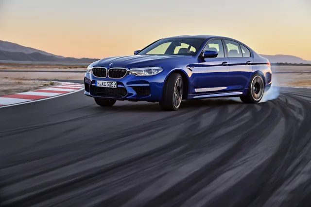 BMW M5 F90 (БМВ М5) седан — 14
