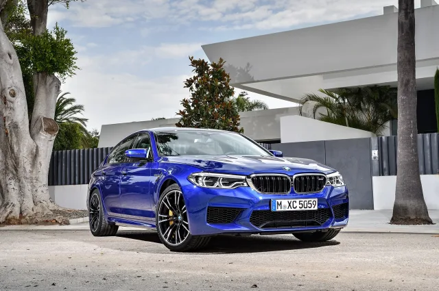 BMW M5 F90 (БМВ М5) седан — 16