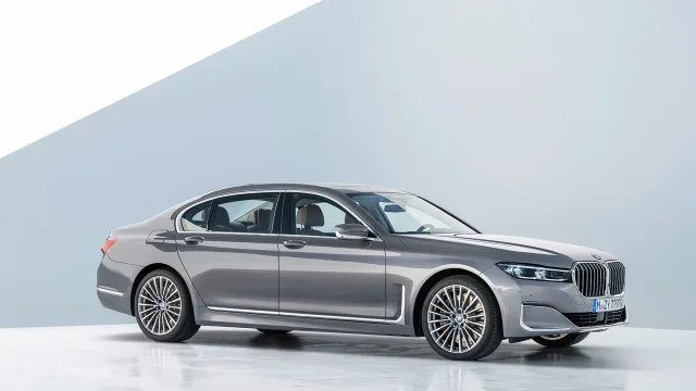 BMW 7 Series седан — 14