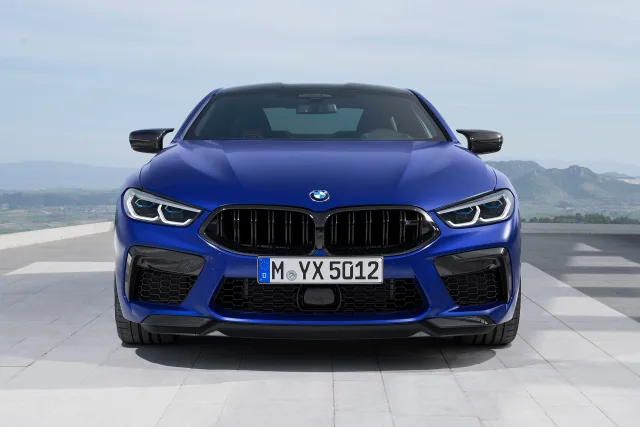 BMW M8 купе — 3