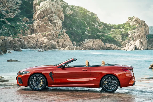 BMW M8 Cabrio 4.4T AT xDrive — 12