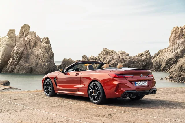 BMW M8 Cabrio 4.4T AT xDrive — 16