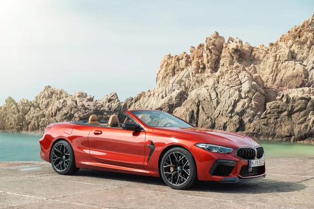 BMW M8 Cabrio 4.4T AT xDrive — 17