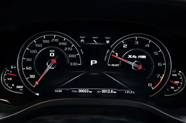 BMW X4 M кросовер — 21