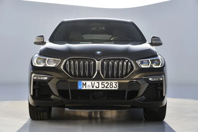 BMW X6 3.0d AT M50d — 18