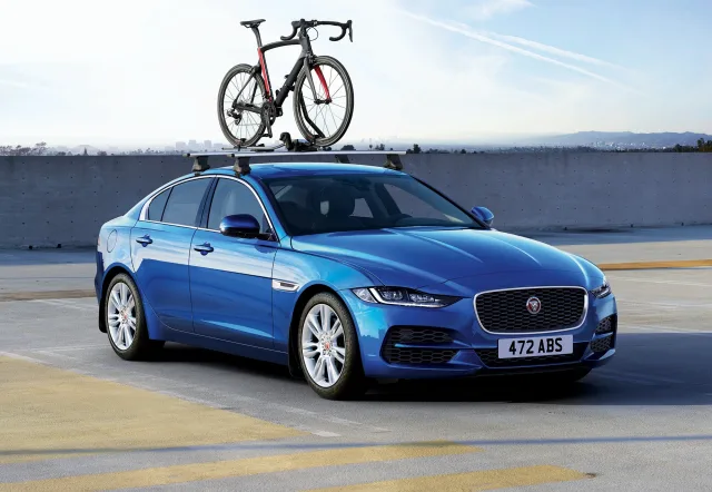 Jaguar XE sedan — 8