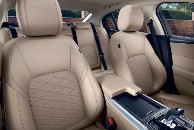 Jaguar XE sedan — 15
