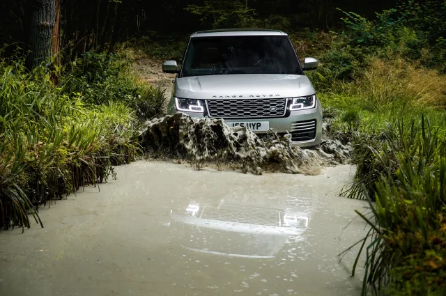 Land Rover Range Rover (Ленд Ровер Рейндж Ровер) внедорожник — 20