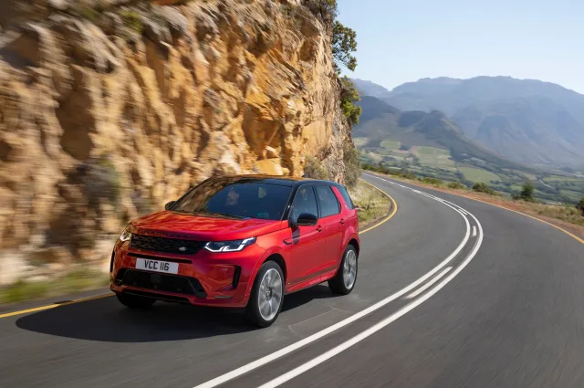 Land Rover Discovery Sport crossover — 2