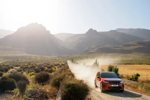 Land Rover Discovery Sport crossover — 19