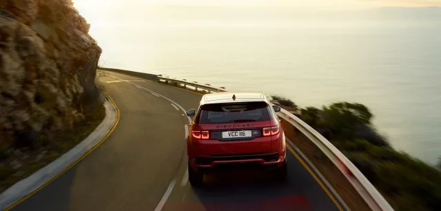 Land Rover Discovery Sport crossover — 20