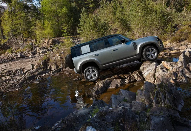 Land Rover Defender 110 позашляховик — 3
