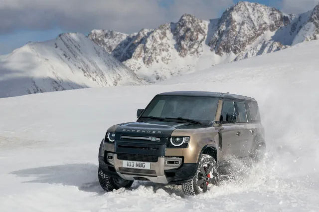 Land Rover Defender 110 позашляховик — 4