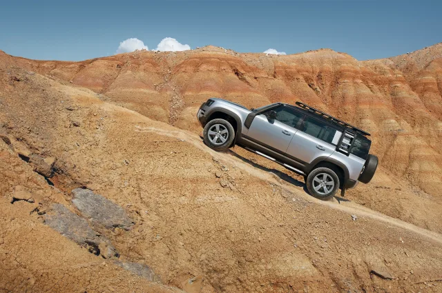 Land Rover Defender 110 позашляховик — 12