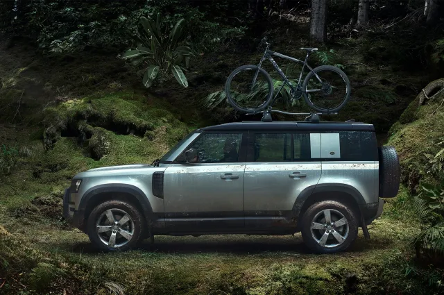 Land Rover Defender 110 позашляховик — 17