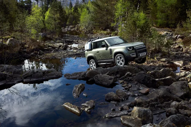 Land Rover Defender 90 (Ленд Ровер Дефендер) внедорожник — 7