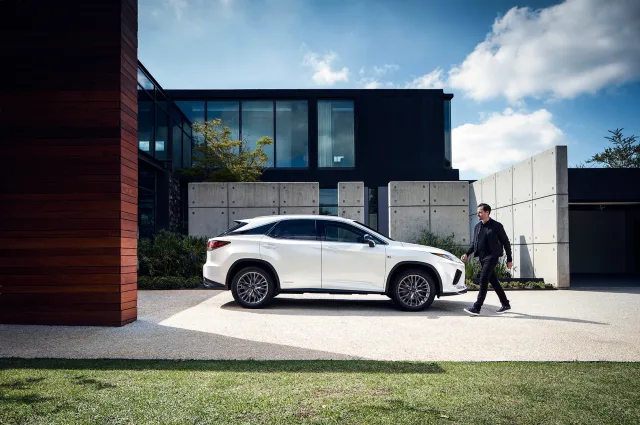 Lexus RX кросовер — 9