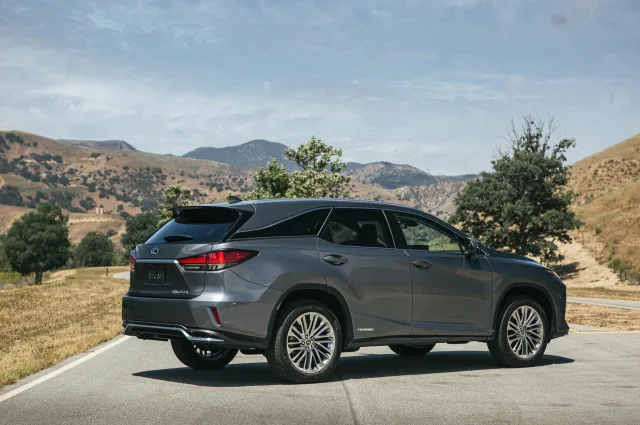 Lexus RX кросовер — 10