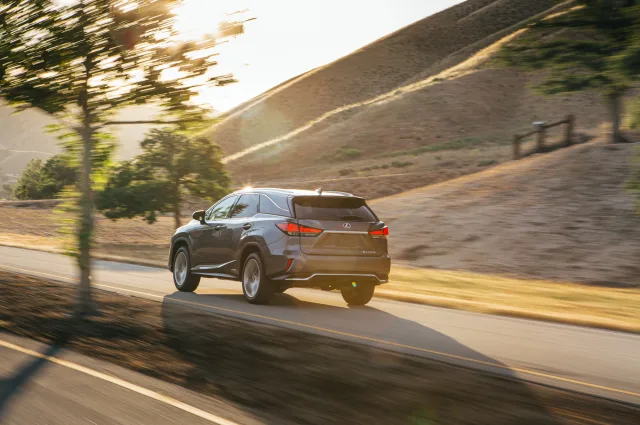 Lexus RX кросовер — 12