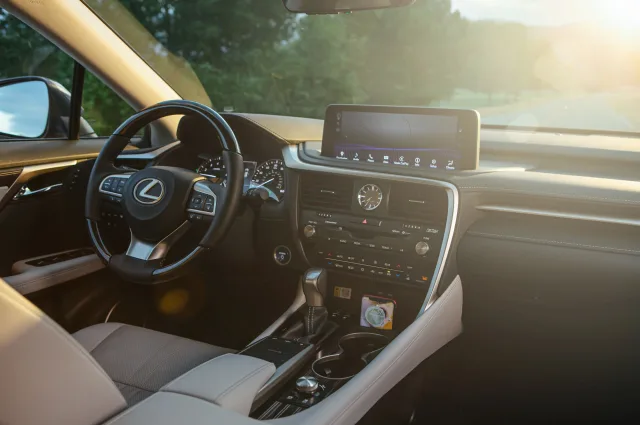 Lexus RX кросовер — 19