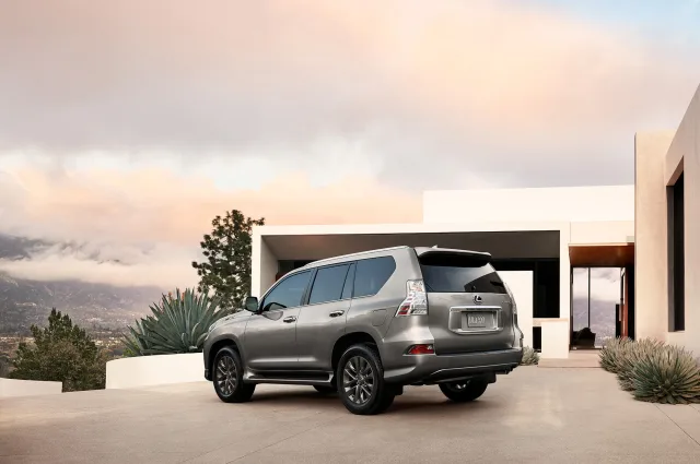 Lexus GX SUV — 5