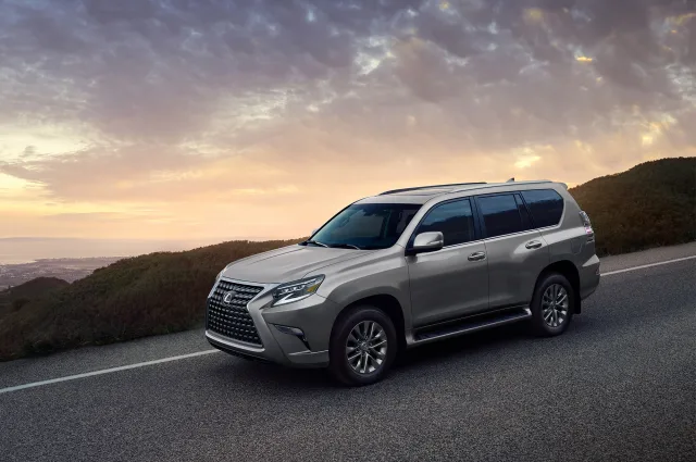 Lexus GX SUV — 9