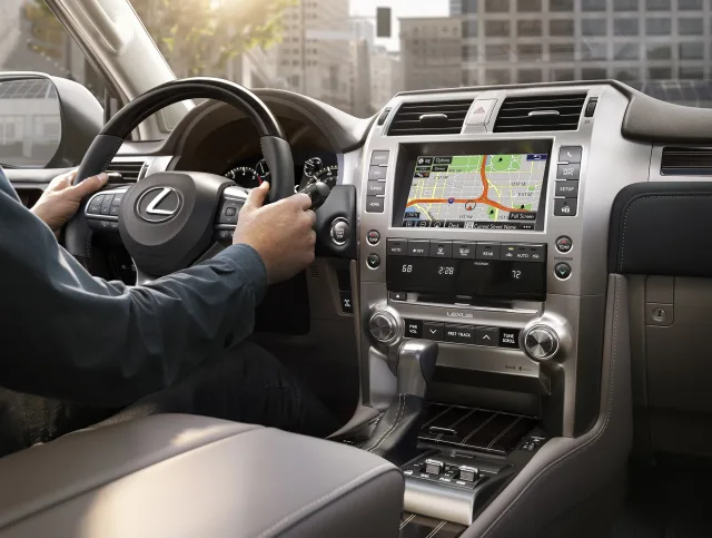 Lexus GX SUV — 13