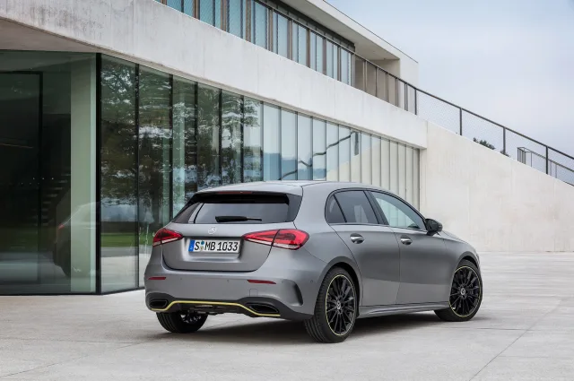 Mercedes-Benz A 200d 2.0D AT — 9