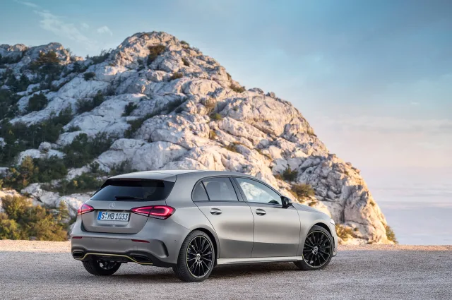 Mercedes-Benz A 200d 2.0D AT — 11