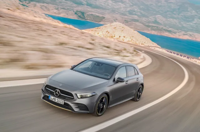 Mercedes-Benz A 200d 2.0D AT — 15