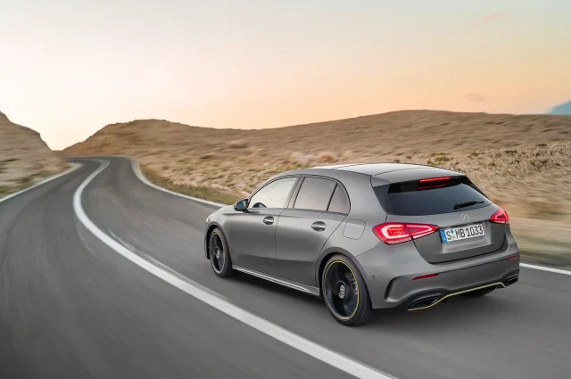 Mercedes-Benz A 200d 2.0D AT — 16