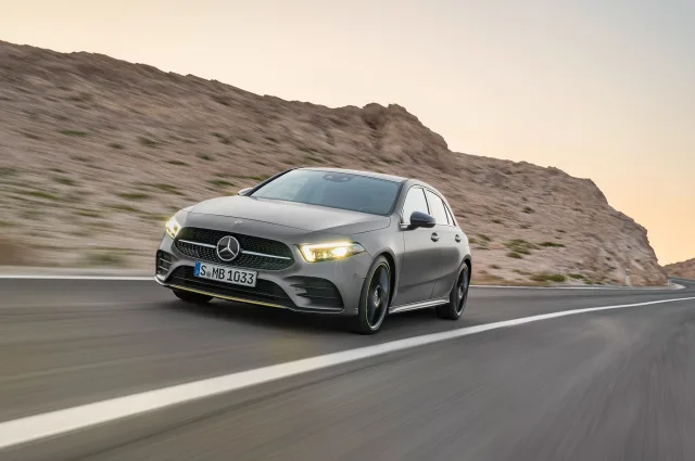 Mercedes-Benz A 200d 2.0D AT — 18