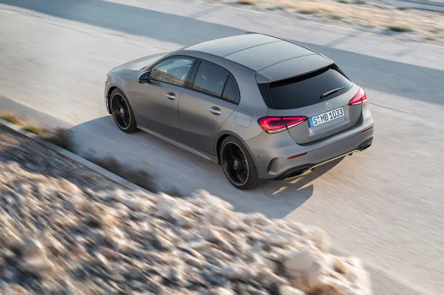 Mercedes-Benz A 200d 2.0D AT — 19