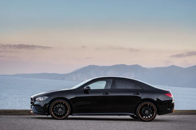 Mercedes-Benz CLA 220d 2.0D AT — 7