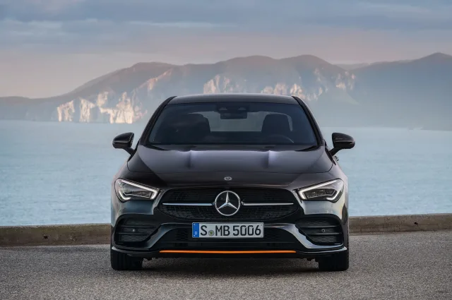 Mercedes-Benz CLA 220d 2.0D AT — 11