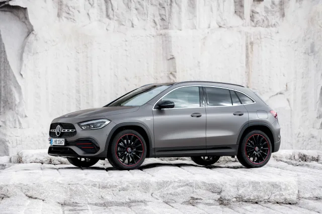 Mercedes-Benz GLA 220d 2.0D AT — 21