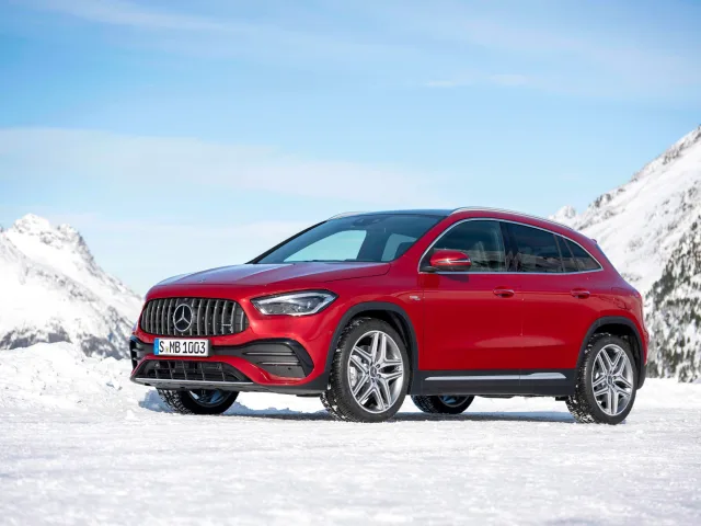 Mercedes-Benz GLA 220d 2.0D AT — 23
