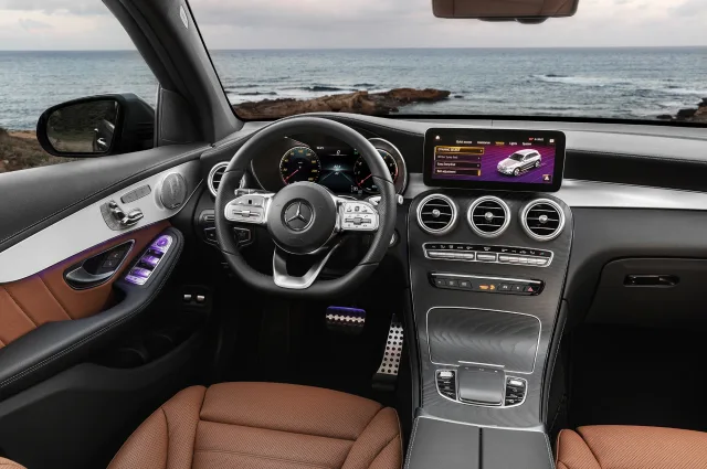 Mercedes-Benz GLC 220d 2.0D AT 4Matic — 23