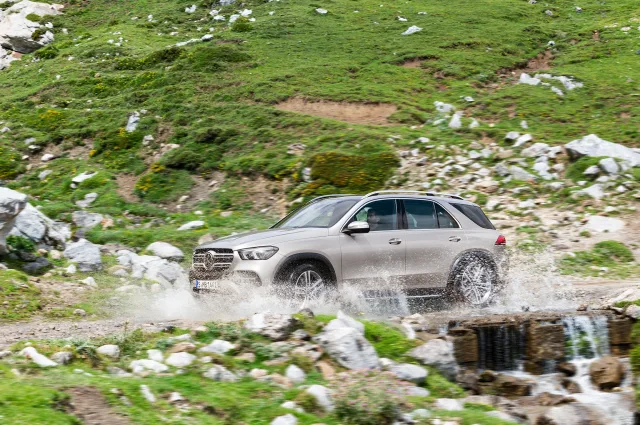 Mercedes-Benz GLE (Мерседес Бенц ГЛЕ) кроссовер — 8